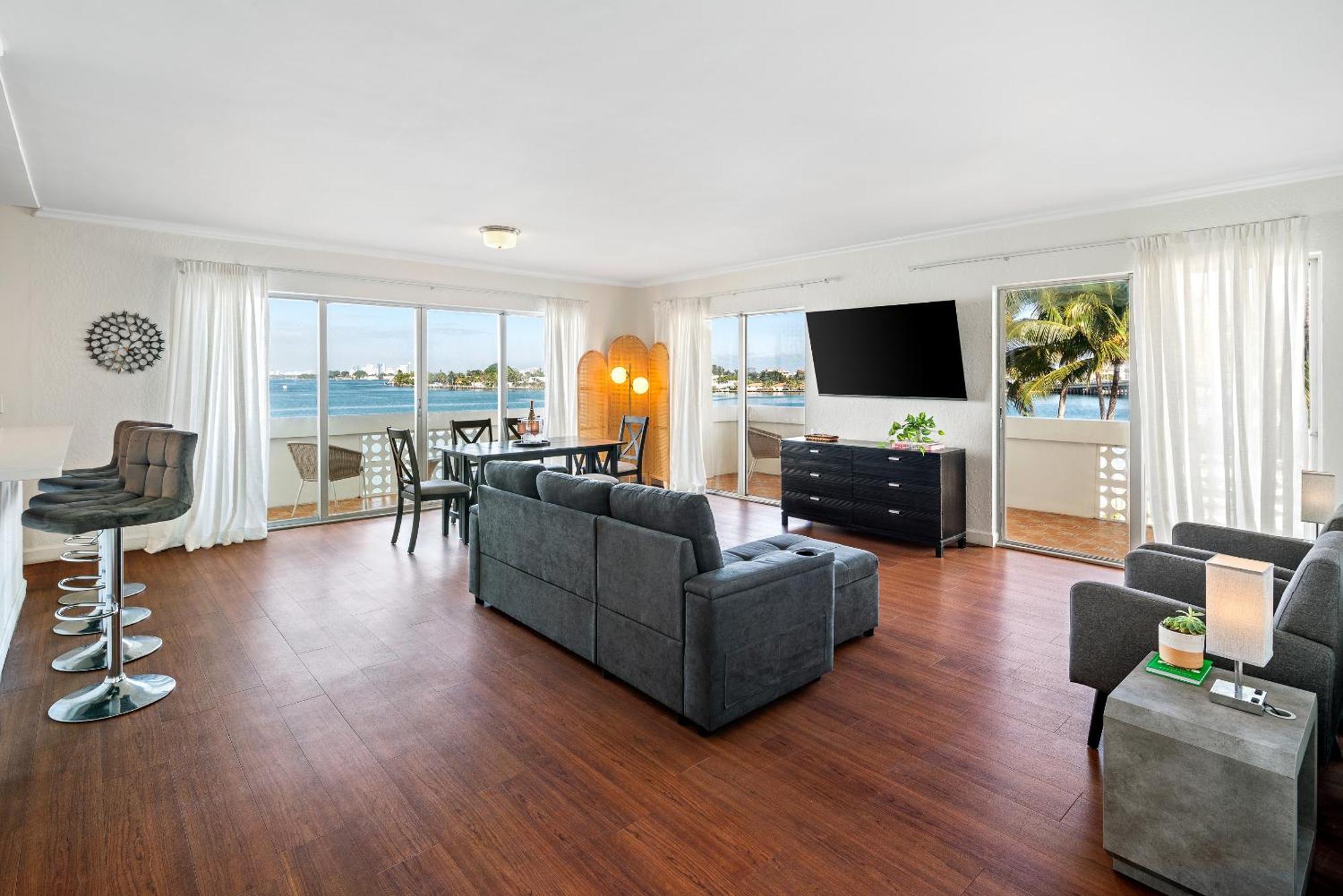 Palm Tree Club Miami Hotel North Bay Village Екстериор снимка